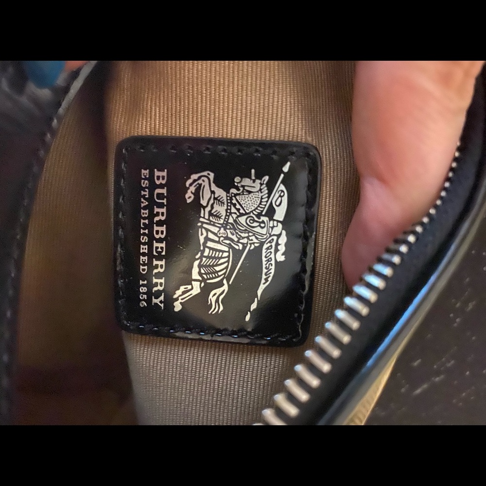 Burberry small bag. Perfect condition!!!! - Picture 5 of 7